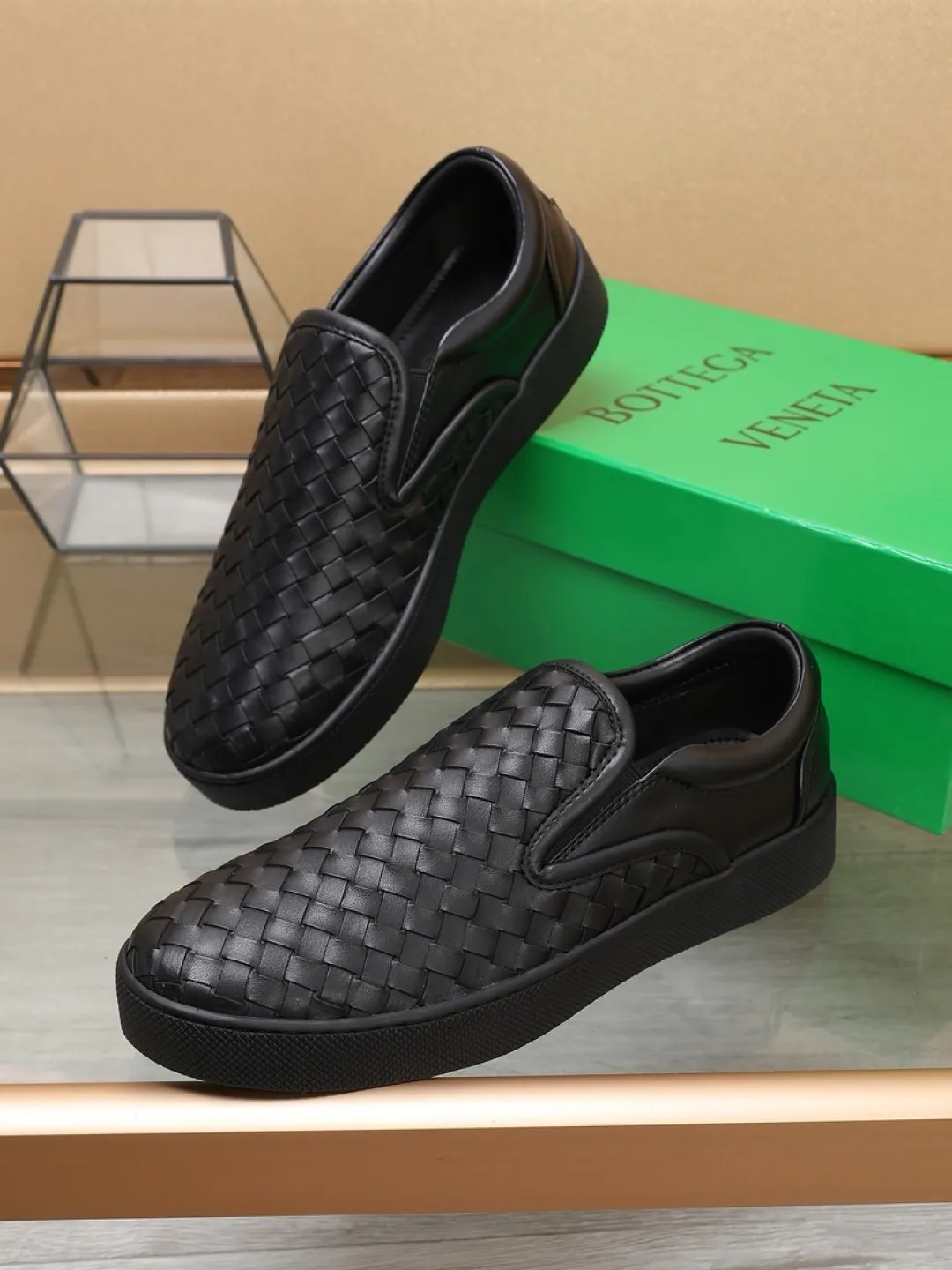 Men's men's shoes💰Men's shoes💰480💰🔥[BV] series of top purchasing agents🔍Imported first-layer cowhide woven surface, cowhide foot pads lining environmentally friendly ♻️Does not fade, 💪Sole: Rubber combination original factory special outsole ⚠Original and single goods 🔍🔍You can come in and out at will, welcome to compare ⚠Number of sizes: 38-44